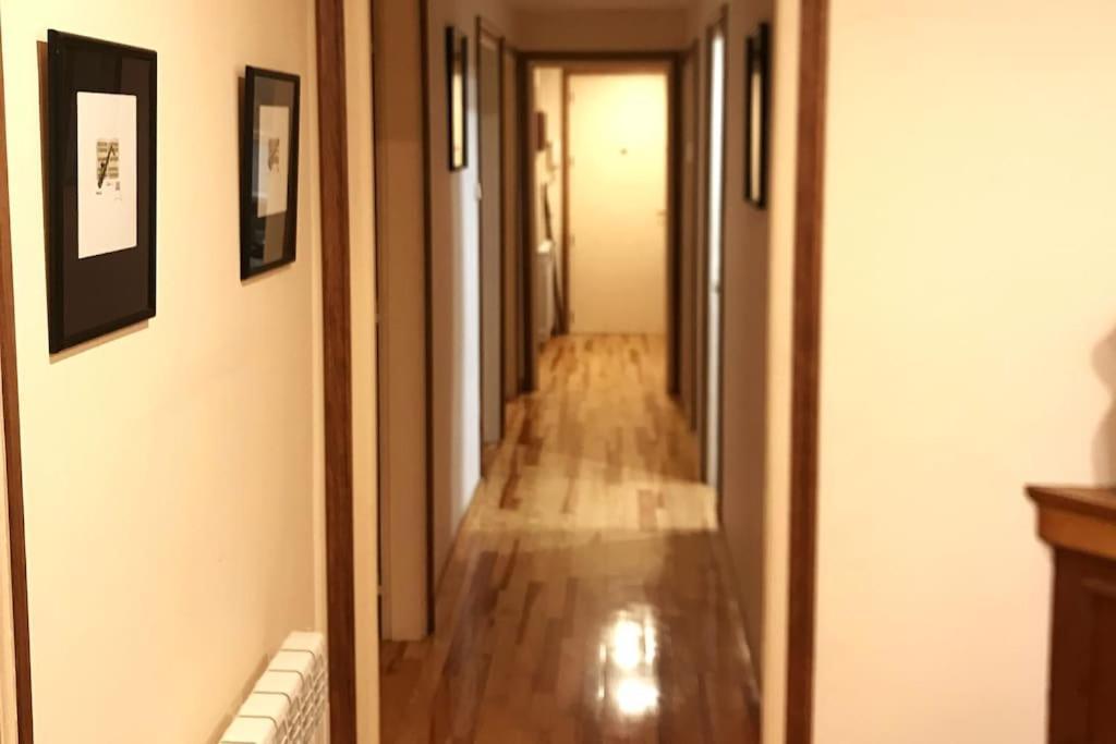 Maison Biscuit. Apartament A La Placa De La Vila Camprodon Exterior foto